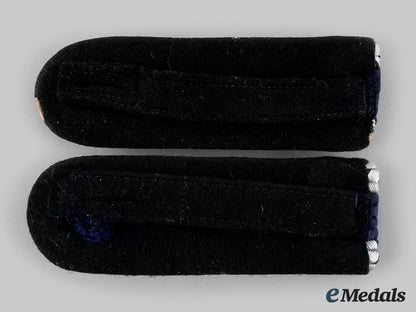 germany,_bahnschutzpolizei._a_set_of_bahnschutzpolizei_zugführer_shoulder_boards_ci19_3941_1