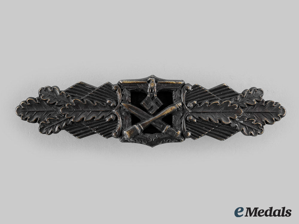 germany,_wehrmacht._a_close_combat_clasp,_bronze_grade,_by_c.e._juncker_ci19_4004_1