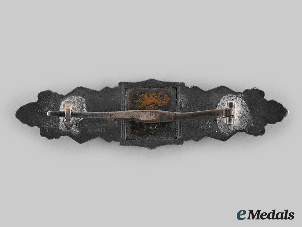 germany,_wehrmacht._a_close_combat_clasp,_silver_grade,_by_friedrich_linden_ci19_4056_1_1_1_1