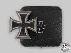 Germany, Wehrmacht. A 1939 Iron Cross I Class, With Case, By Alois Rettenmaier