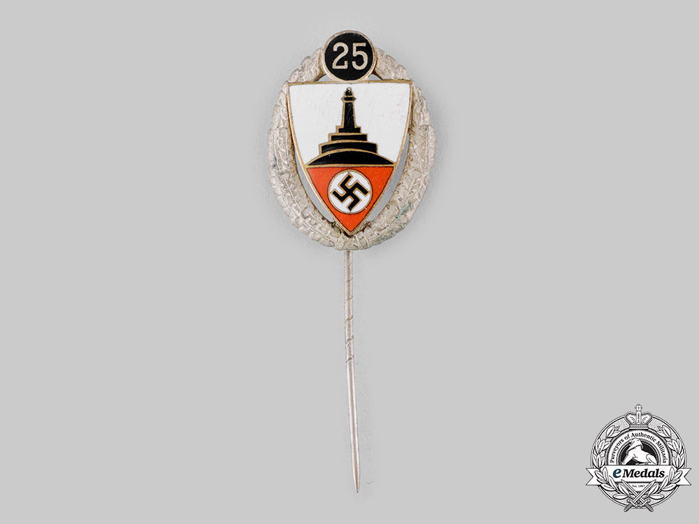 germany,_third_reich._a_kyffhäuser_league25-_year_membership_badge_ci19_4149_2