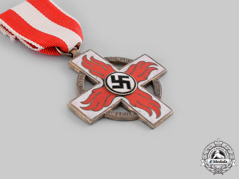 germany,_third_reich._a_fire_brigade_honour_cross,_ii_class_with_case,_by_karl_wurster_ci19_4171