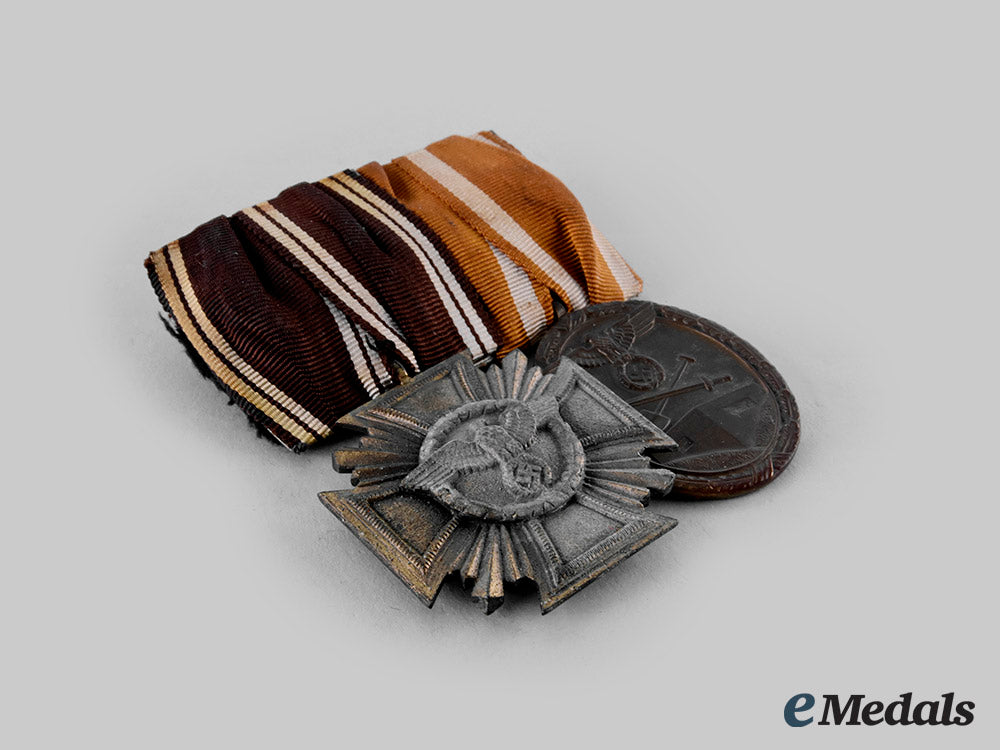 germany,_third_reich._a_medal_bar_with_service_decorations_ci19_4175_2