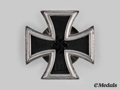 germany,_wehrmacht._a1939_iron_cross_i_class,_with_case,_by_c.f._zimmermann_ci19_4250_1