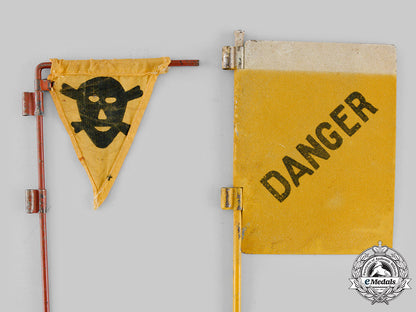 united_states._two_second_war_field_warning_signs_ci19_4347
