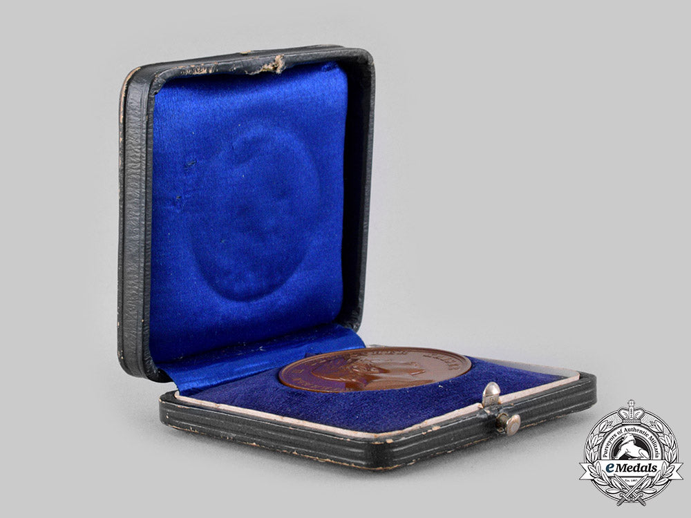 germany,_imperial._a_medal_of_merit_for_service_to_military_pigeons,_with_case,_by_emil_weigand_ci19_4387