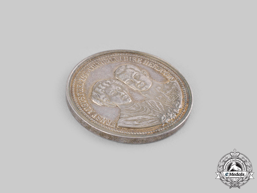 braunschweig,_duchy._a_duke_ernst_august_and_duchess_viktoria_luise_silver_coronation_medallion_ci19_4503