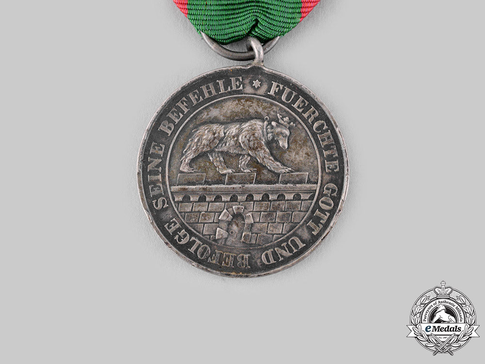 anhalt,_duchy._an_order_of_albert_the_bear,_silver_merit_medal,_c.1917_ci19_4512