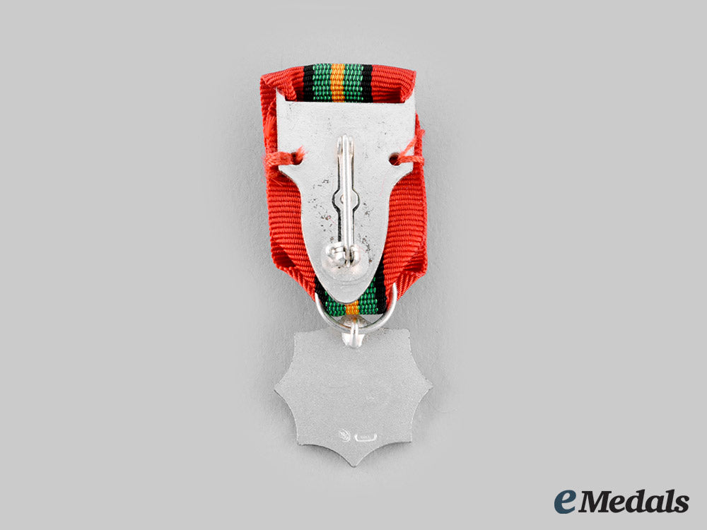 bahrain,_kingdom._an_order_of_military_service,_ii_class,_c.1976_ci19_4555_1