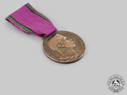 saxe-_coburg_and_gotha,_duchy._a_saxe-_ernestine_house_order,_golden_merit_medal,_c.1910_ci19_4560