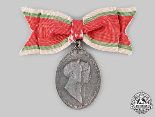 saxe-_weimar_and_eisenach,_grand_duchy._a_decoration_of_merit_for_women_in_wartime,_c.1918_ci19_4574