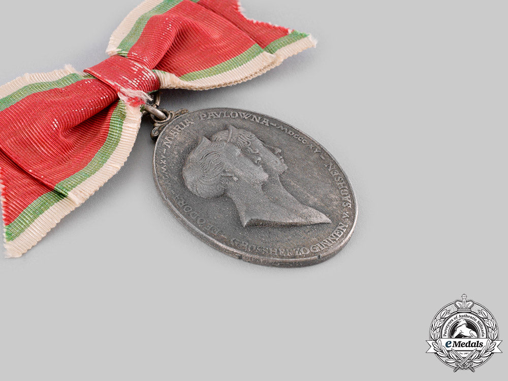 saxe-_weimar_and_eisenach,_grand_duchy._a_decoration_of_merit_for_women_in_wartime,_c.1918_ci19_4577
