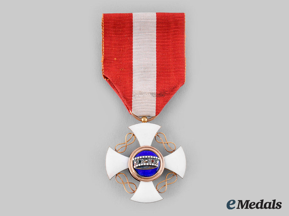 italy,_kingdom._an_order_of_the_crown,_knight_in_gold,_c.1930_ci19_4647_1_1_1