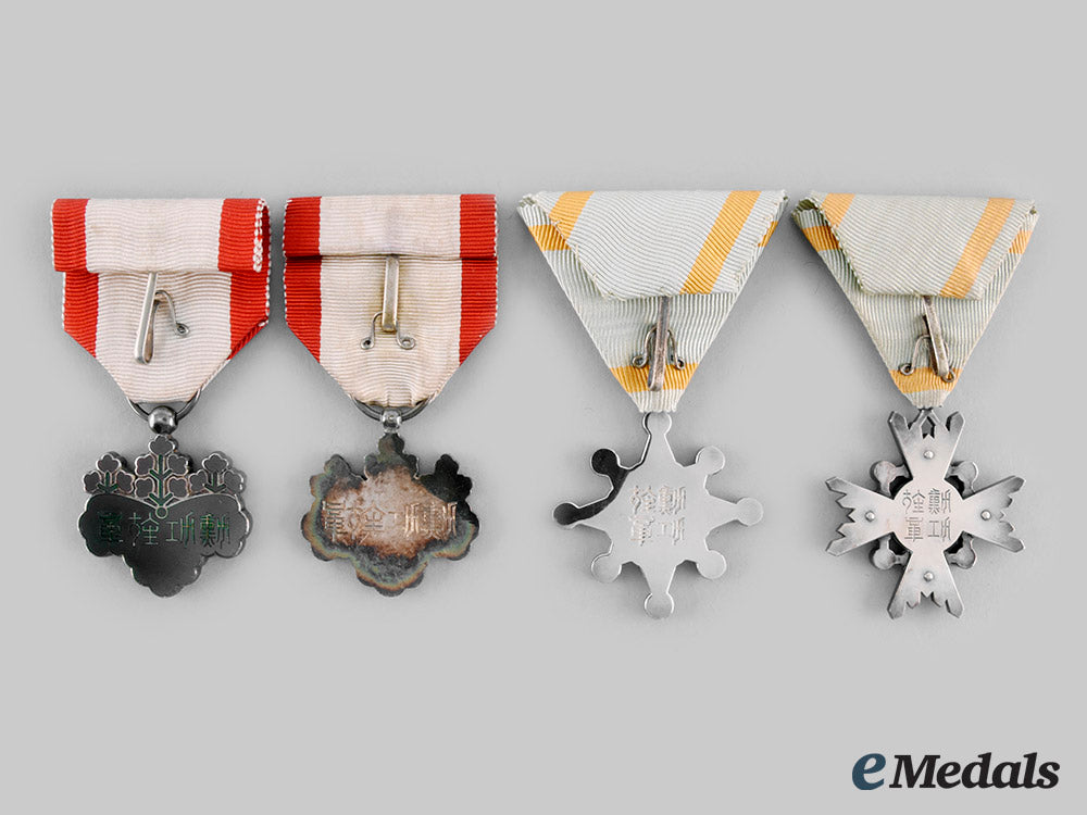 japan,_empire._a_lot_of_four_orders&_decorations_ci19_4673_1_1_1