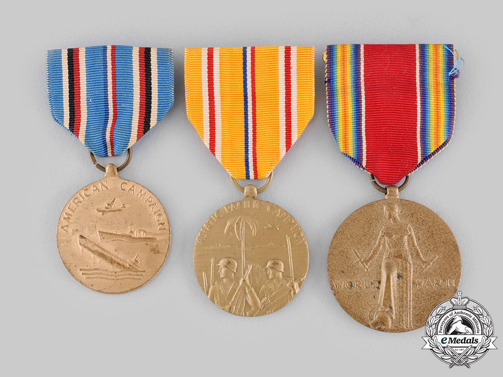 united_states._a_lot_of_insignia&_awards_ci19_4776