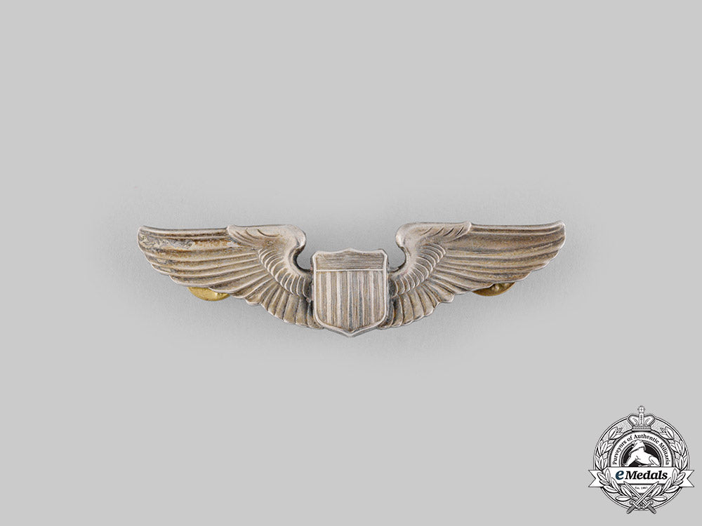 united_states._a_lot_of_insignia&_awards_ci19_4781