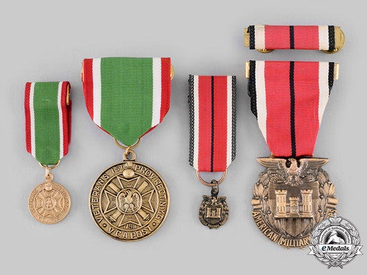 united_states._two_veterans_medals,_fullsize_and_miniature_ci19_4794