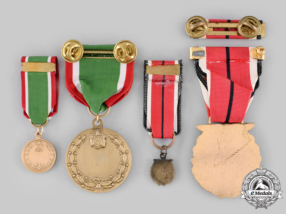 united_states._two_veterans_medals,_fullsize_and_miniature_ci19_4795