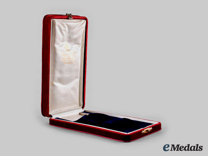 italy,_kingdom._an_order_of_the_crown,_grand_officer_case,_by_cravanzola,_c.1910_ci19_4805_1