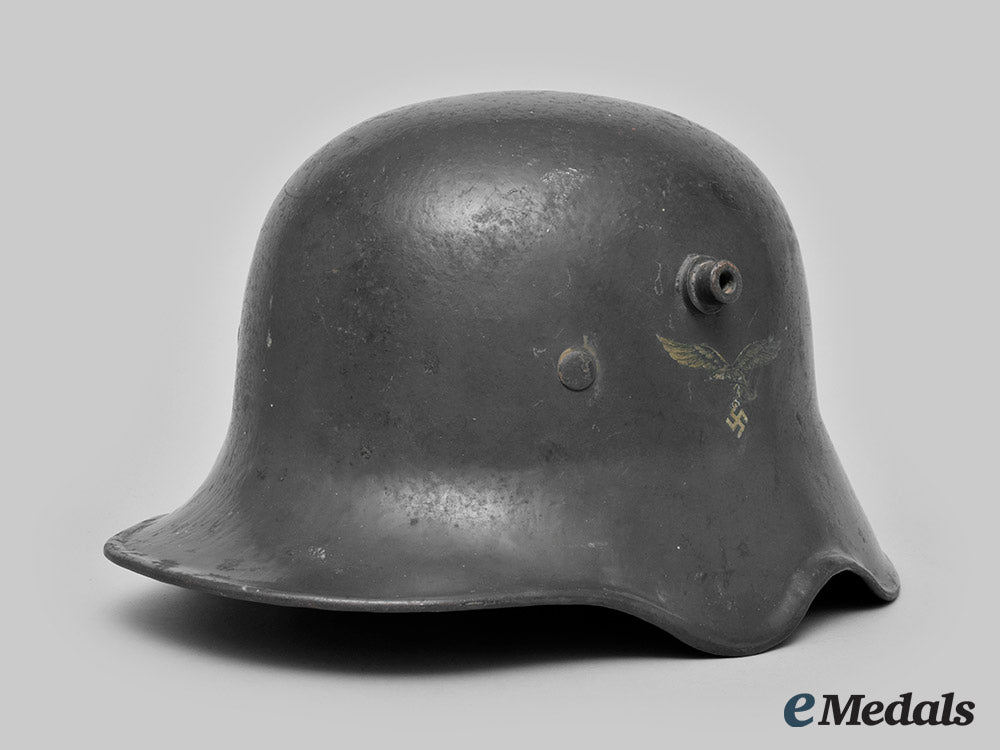 germany,_luftwaffe._an_m18_transitional_luftwaffe_ear_cut_out_helmet_ci19_4939_1