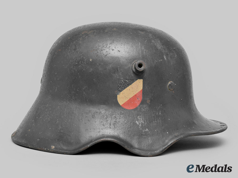 germany,_luftwaffe._an_m18_transitional_luftwaffe_ear_cut_out_helmet_ci19_4942_1