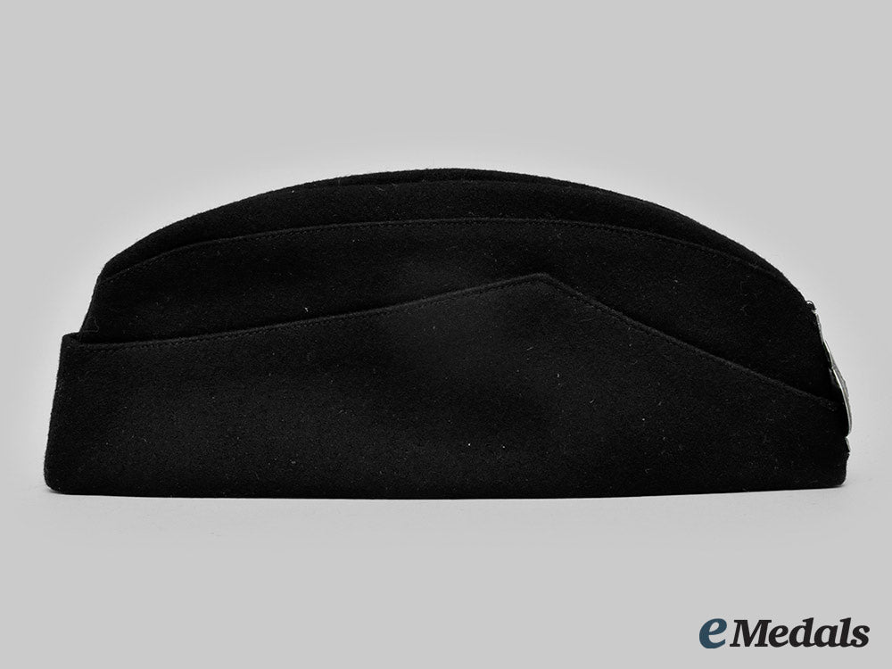 italy,_kingdom._an_italian_youth_of_the_lictor(_gil)_overseas_cap_ci19_4974_1_1_1_1