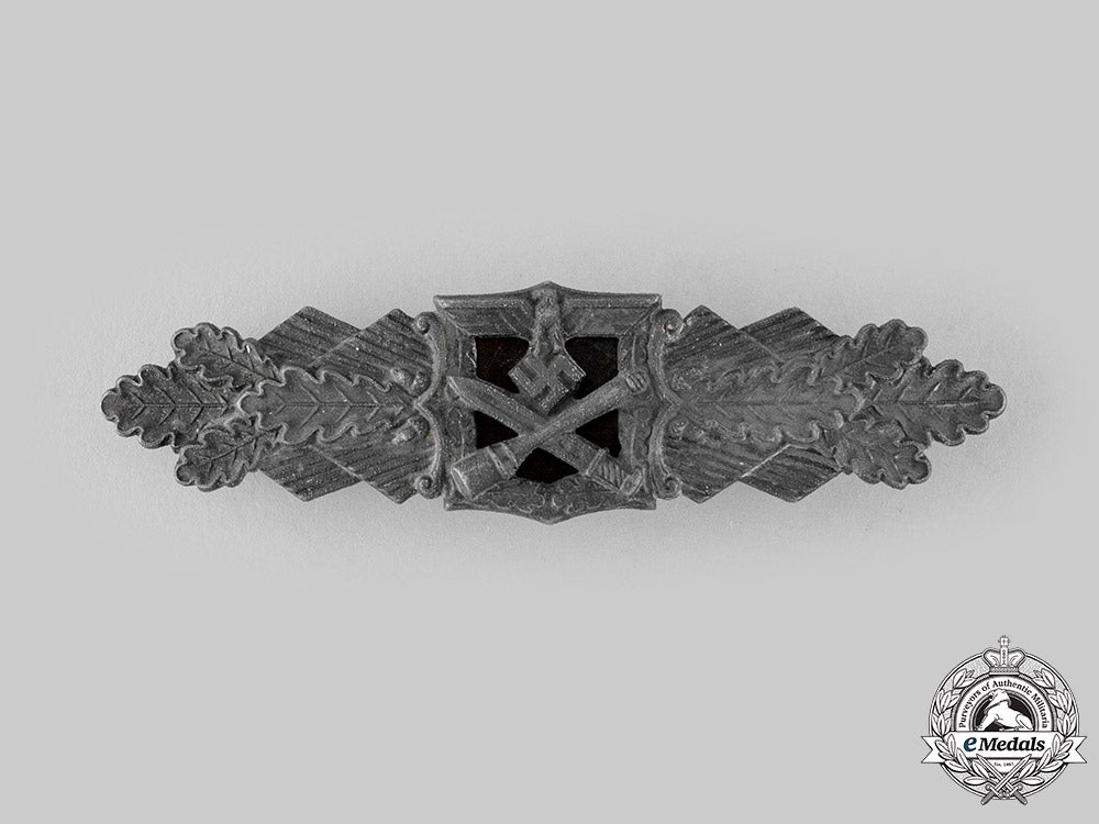 germany,_wehrmacht._a_close_combat_clasp,_silver_grade_ci19_4982_3