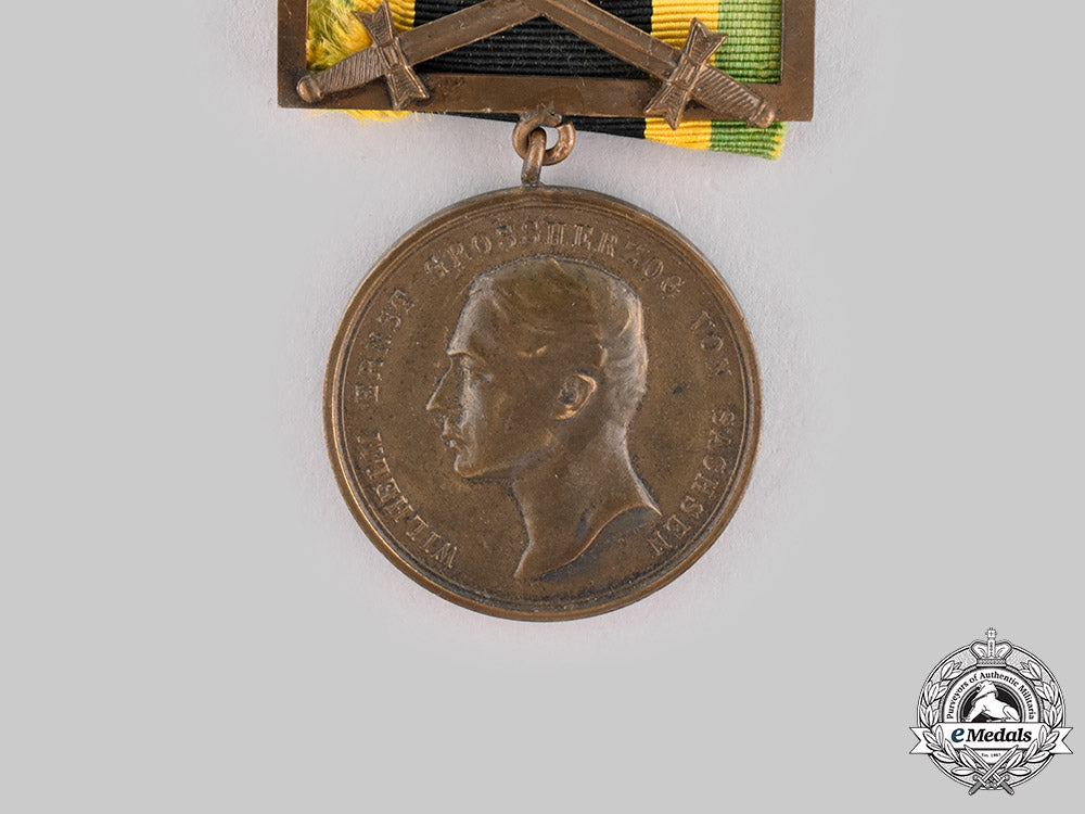 saxe-_weimar-_eisenach,_grand_duchy._a_general_honour_medal_in_bronze_with_sword_clasp,_c.1914_ci19_5115_1