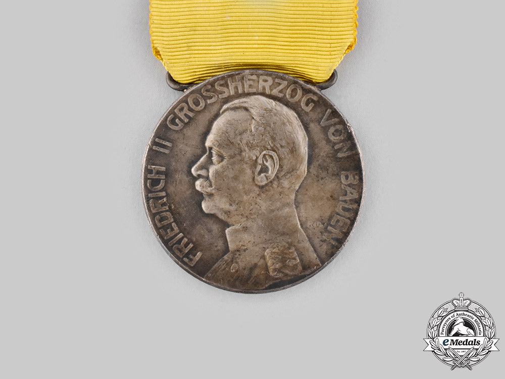 baden,_grand_duchy._a_silver_merit_medal,_c.1910_ci19_5181_2