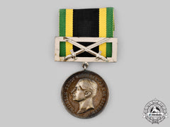 Saxe-Weimar-Eisenach, Grand Duchy. A General Honour Medal In Silver With Sword Clasp