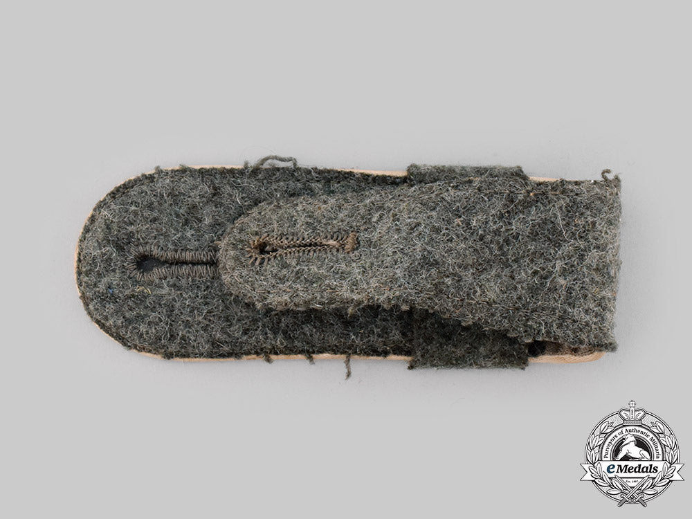 germany,_heer._an_infantry_enlisted_personnel_shoulder_strap_ci19_5339