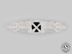 Germany, Wehrmacht. A Close Combat Clasp, Silver Grade, Post-1957 Reissue
