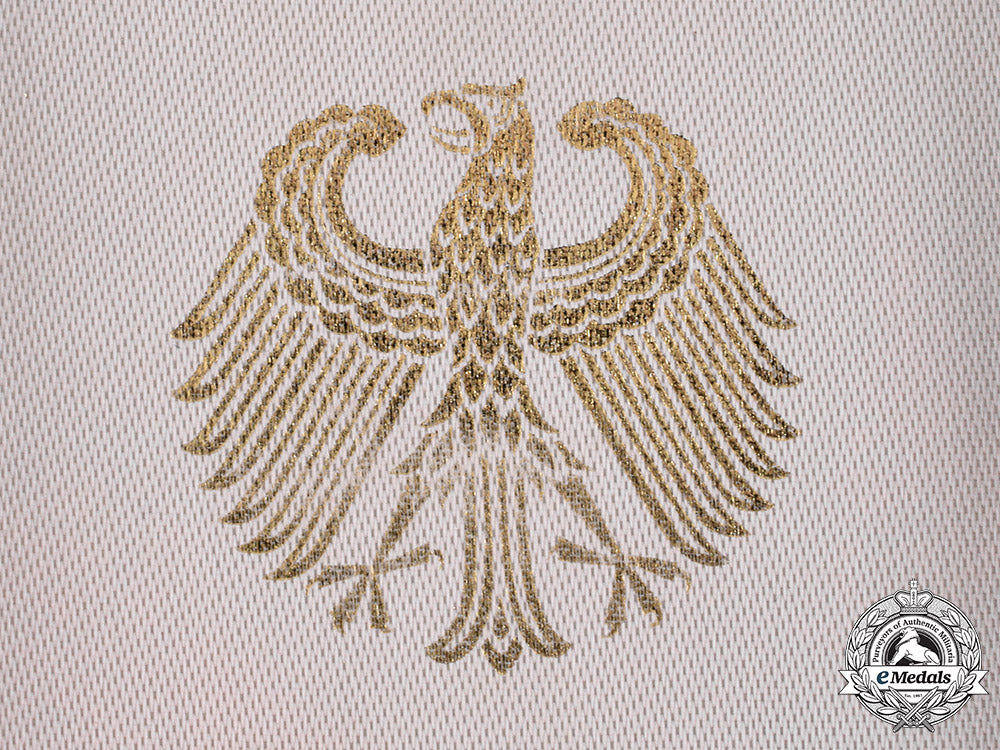 germany,_federal_republic._an_order_of_merit,_cross_of_merit_for_men_on_employment_jubilee_ribbon1957-1966_ci19_5454