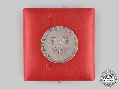 germany,_federal_republic._a_city_of_frankfurt_am_main_medal_for_special_merit,_named_ci19_5487