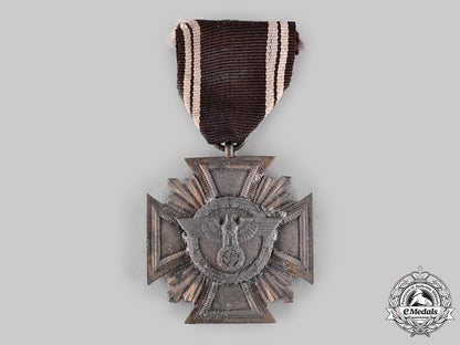 germany,_nsdap._a_long_service_decoration,_bronze_grade_for10_years,_with_case_by_josef_hillebrand_ci19_5588
