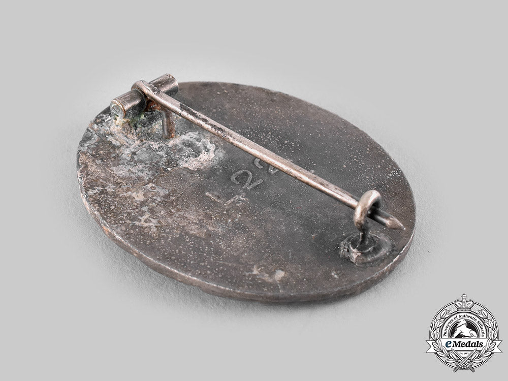 germany,_wehrmacht._a_wound_badge,_silver_grade,_by_glaser&_söhne_ci19_5929