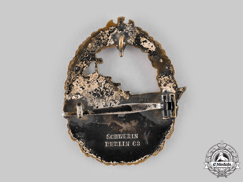 germany,_kriegsmarine._a_destroyer_war_badge_by_schwerin&_sohn_ci19_5957