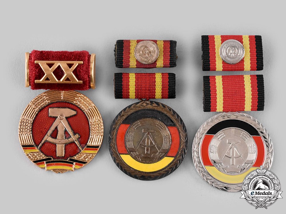 germany,_democratic_republic(_east_germany)._a_lot_of_three_medals_ci19_6285