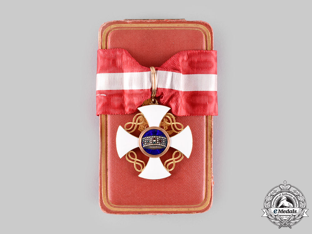 italy,_kingdom._an_order_of_the_crown_of_italy,_i_class_commander_in_gold,_by_gardino,_c.1920_ci19_6299_1