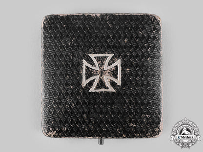 germany,_imperial._a1914_iron_cross_i_class_with_case_ci19_6504_1_2