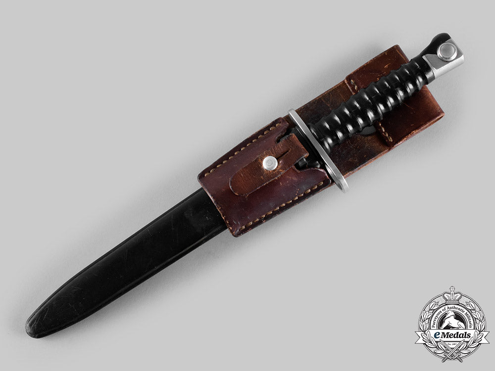 switzerland._a_swiss_model1957_bayonet_by_wenger_ci19_6547