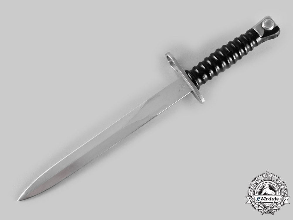 switzerland._a_swiss_model1957_bayonet_by_wenger_ci19_6549