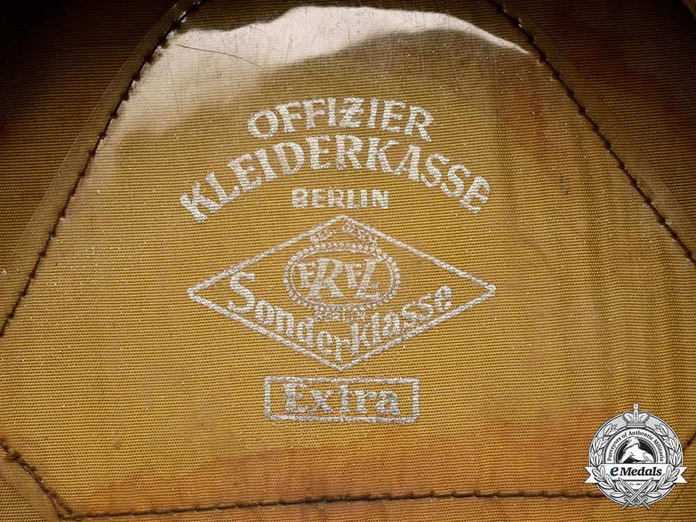 germany,_heer._a_gebirgsjäger_officer’s_visor_cap_by_robert_lubstein(_erel)_ci19_6680