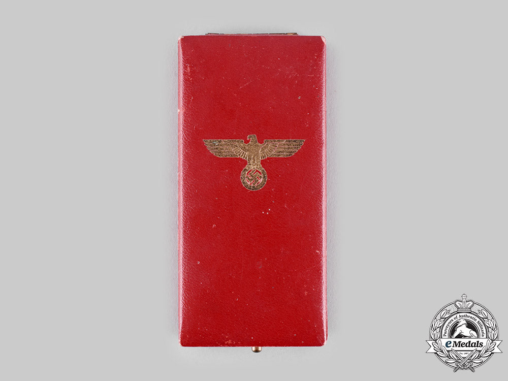 germany,_third_reich._a_return_of_memel_commemorative_medal_with_case_ci19_6751