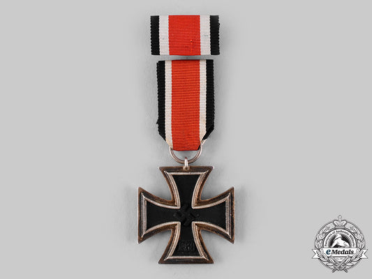 germany,_wehrmacht._a1939_iron_cross_ii_class_with_ribbon_bar_ci19_6765