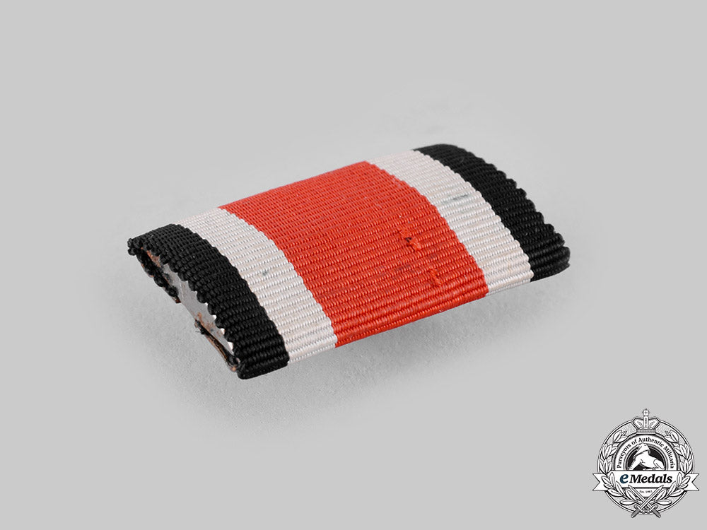 germany,_wehrmacht._a1939_iron_cross_ii_class_with_ribbon_bar_ci19_6768