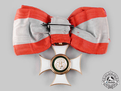 bavaria,_kingdom._an_order_of_st._elizabeth_in_gold,_member’s_cross,_c.1880_ci19_6847