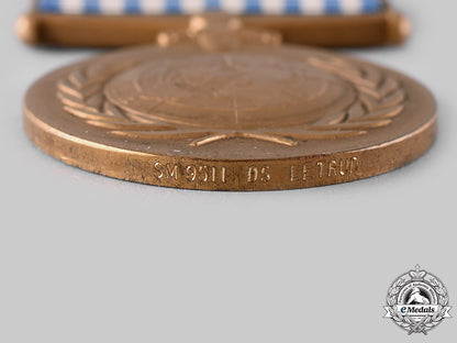 united_states._a_lot_of_eight_second_war_armed_forces_items_ci19_6907_1