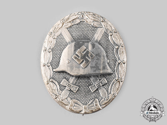 germany,_wehrmacht._a_wound_badge,_silver_grade,_by_klein&_quenzer_ci19_7149