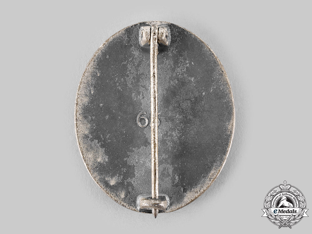 germany,_wehrmacht._a_wound_badge,_silver_grade,_by_klein&_quenzer_ci19_7150